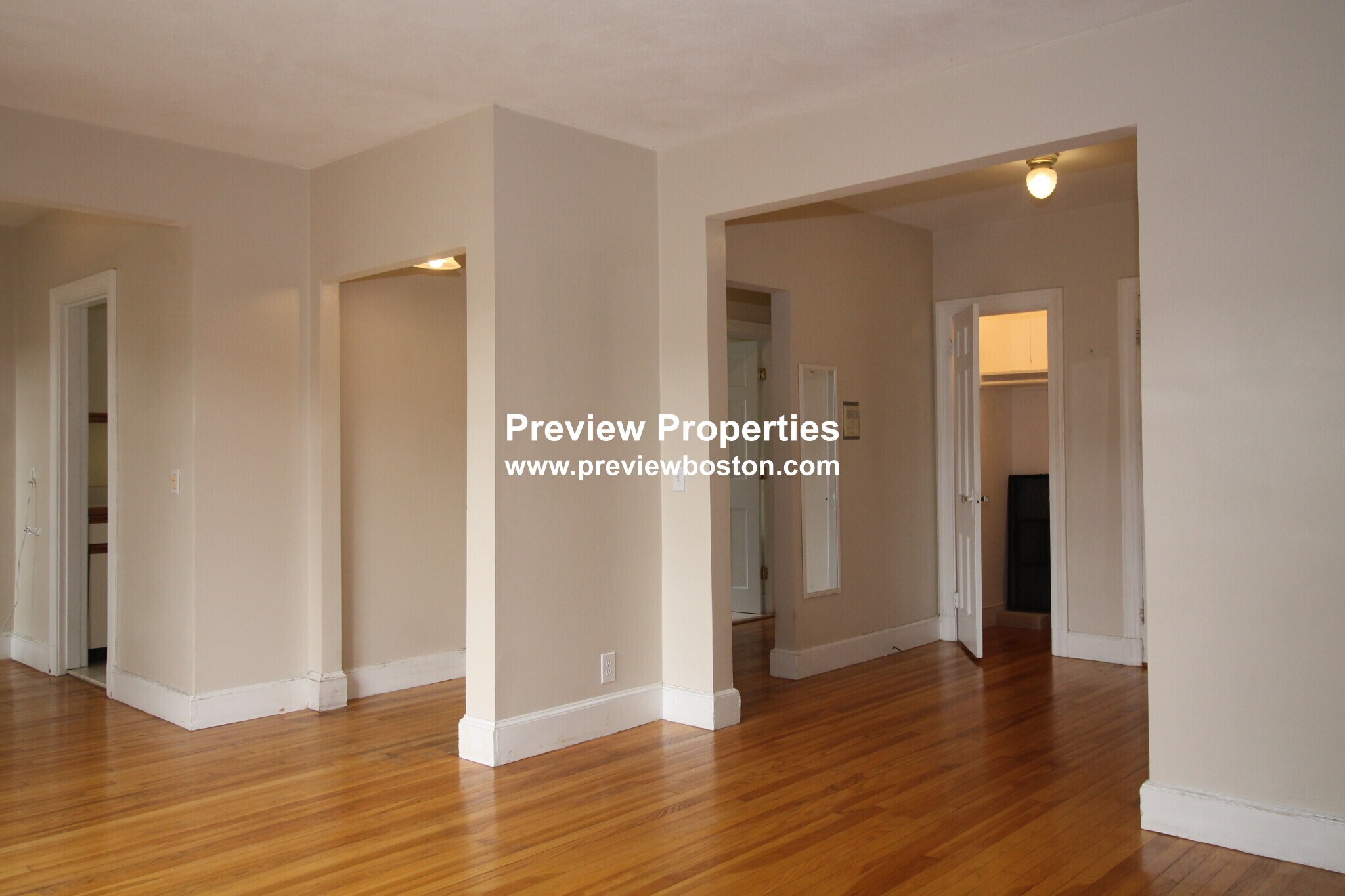 Building Photo - 97 Strathmore Rd