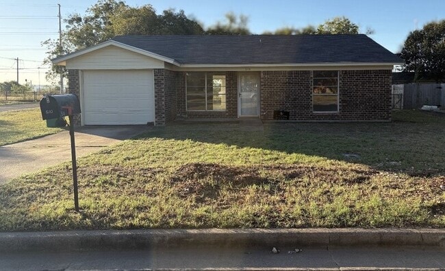 Primary Photo - 510 Little Ave