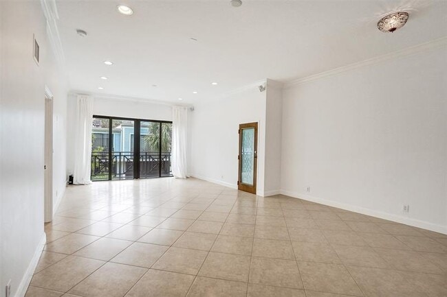 Building Photo - 1658 S Ocean Ln