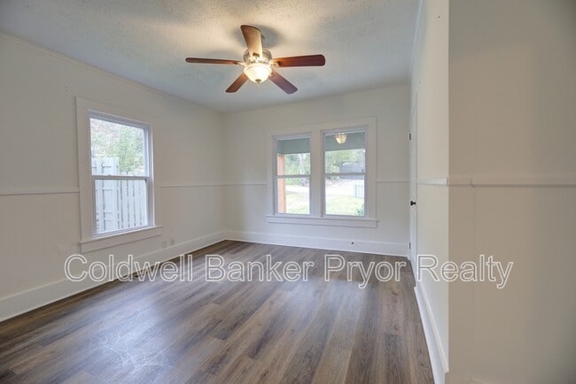 Building Photo - 65 Nason St