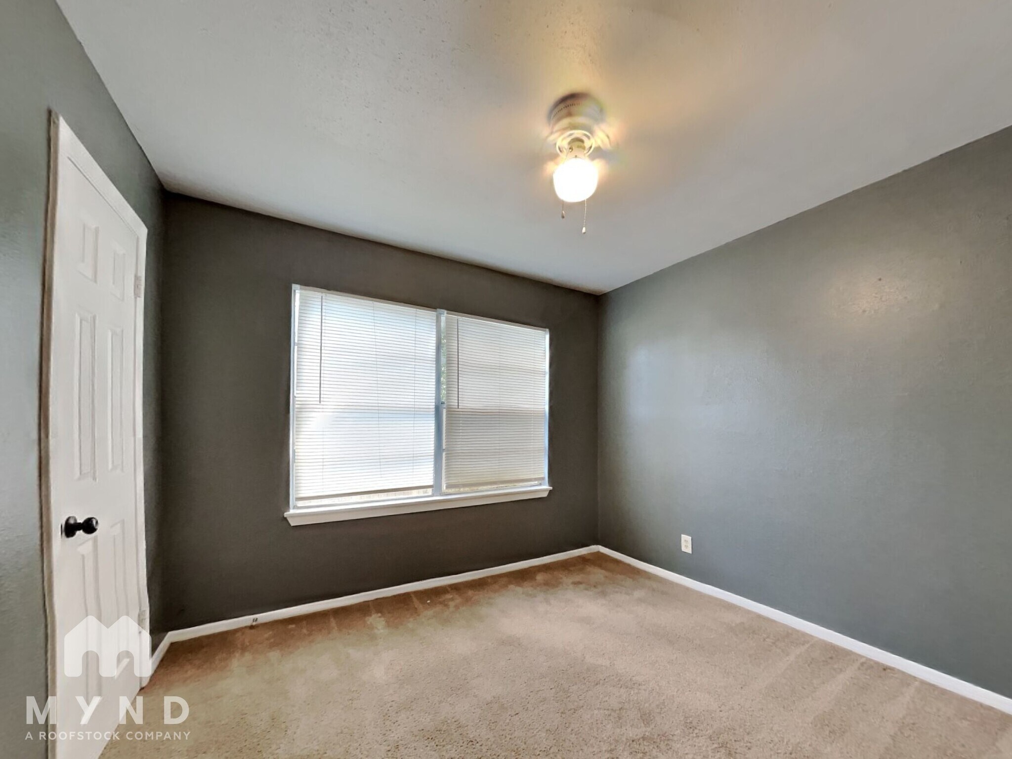 Building Photo - 305 Sherbrook Ct