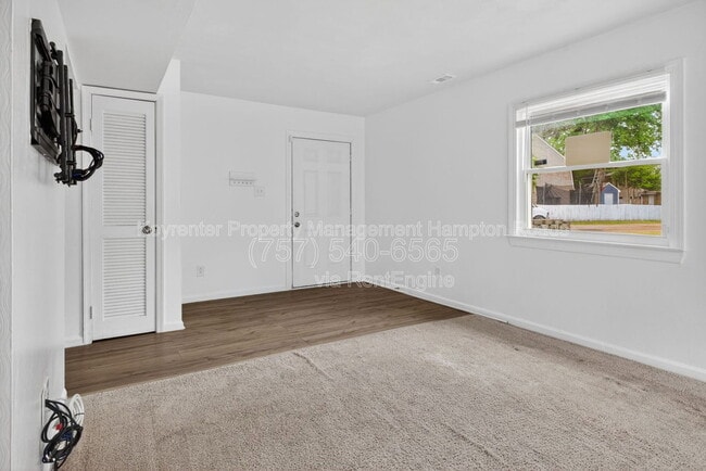 Building Photo - 4314 Midhurst Ln