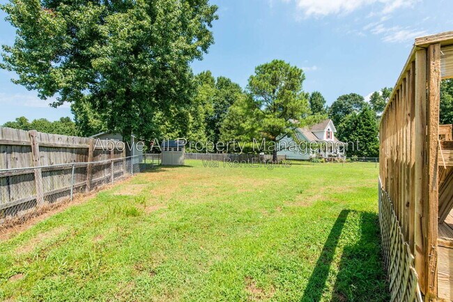 Building Photo - 408 Hunters Ridge Dr