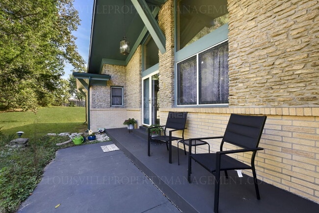 Building Photo - 6220 Applegate Ln