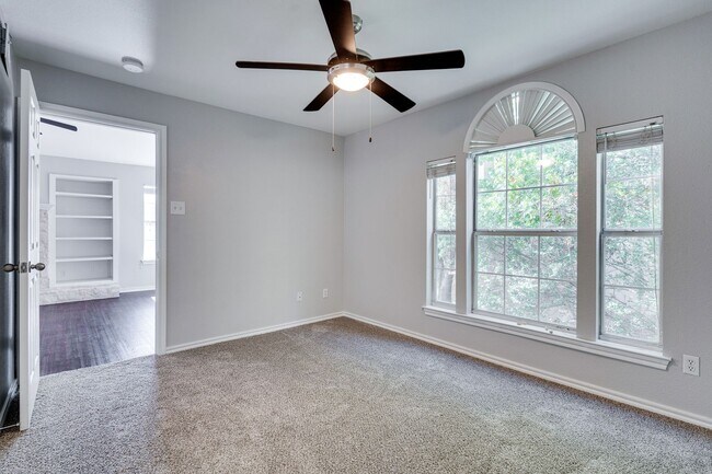 Building Photo - Natures Best Two Bedroom - 360 at 2222 - C...