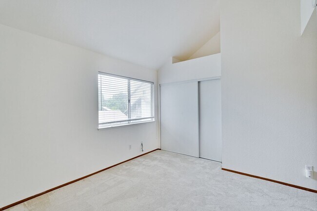 Building Photo - Hidden Silicon Valley Oasis! 2BR/2.5BA Townhome with TWO Private Patios, 2 Dedicated Parking Spac...