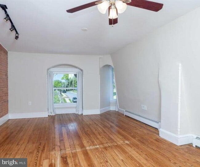 Building Photo - 1810 Mt Salem Ln