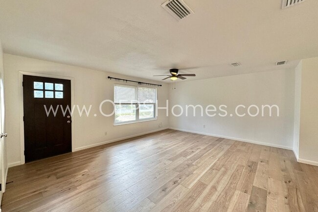 Building Photo - 309 Pontevedra Ln