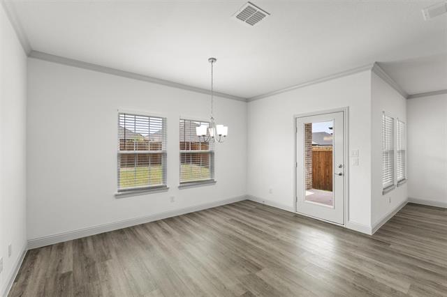 Building Photo - 544 Oak Crk Dr