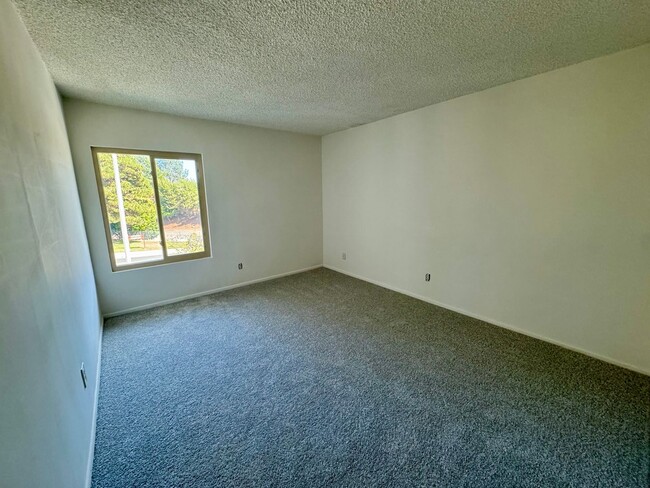 Building Photo - Freshly Updated 2BD/1BA Condo in Desirable Woodlake Village – La Habra!