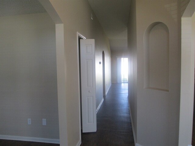 Building Photo - 9177 Prosperity Lake Dr