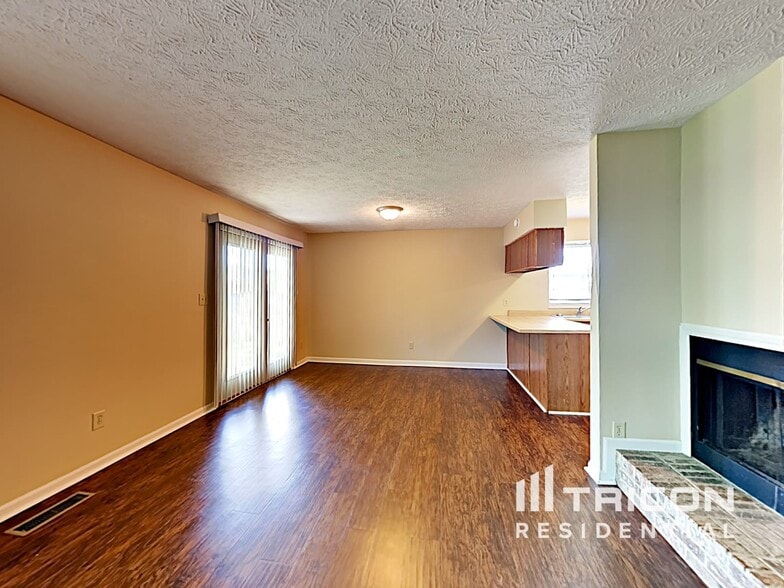 Building Photo - 7540 Crickwood Ln