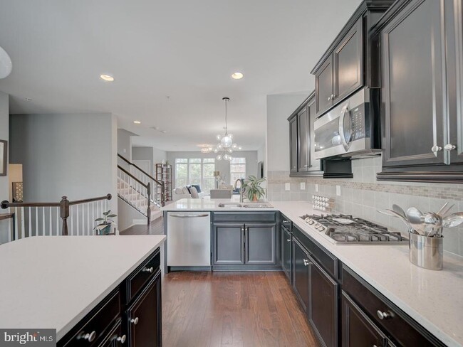 Building Photo - 2805 Medstead Ln