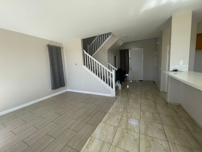 Building Photo - Adelanto- Beautiful 4 Bedrooms, 2.5 Bathro...