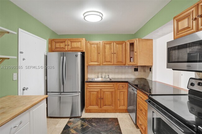 Building Photo - 500 Three Islands Boulevard