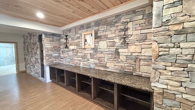Building Photo - Stunning Cumming Executive Home, Hand Scra...