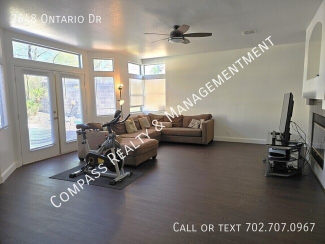 Building Photo - 2648 N Ontario Dr