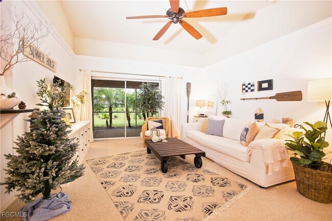 Building Photo - 22631 Island Lakes Dr