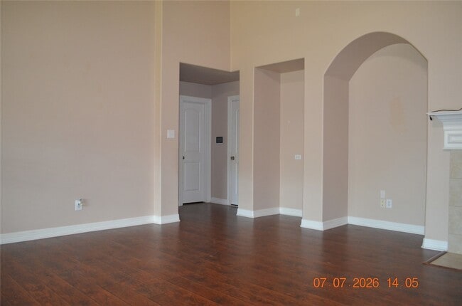 Building Photo - 9638 Castlerock Tr