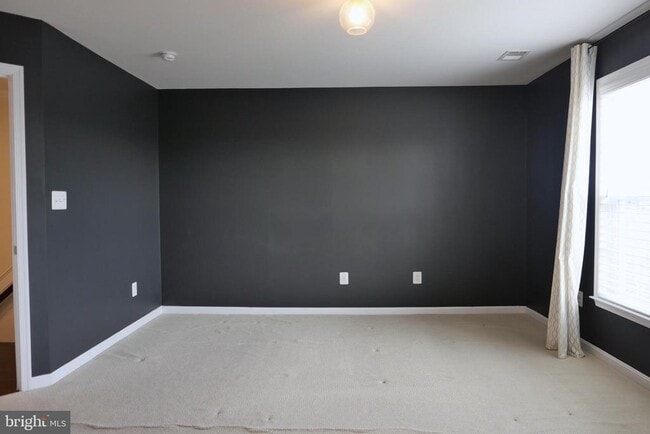 Building Photo - 25152 Sweet Myrtle Square