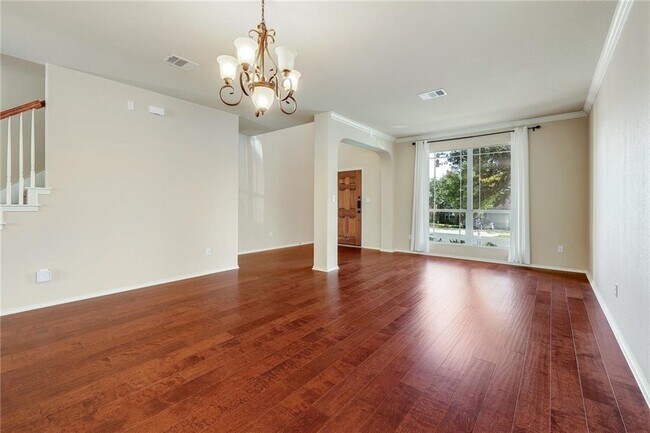 Building Photo - 1709 Woodvista Pl