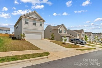 Building Photo - 125 Mooring Dr