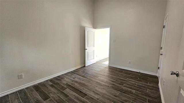 Building Photo - 1405 E Sherman Dr