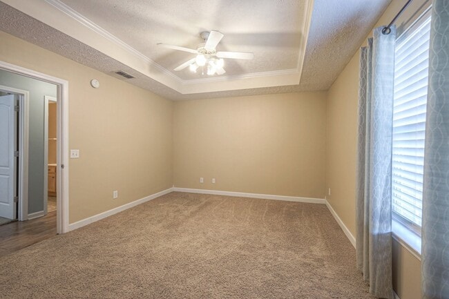 Building Photo - 5156 Cicada Cir