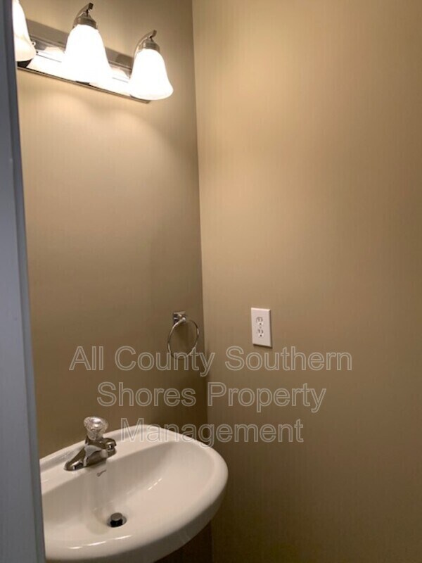 Building Photo - 970 Palisade Cir