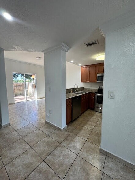 Building Photo - 7250 NW 174th Ter