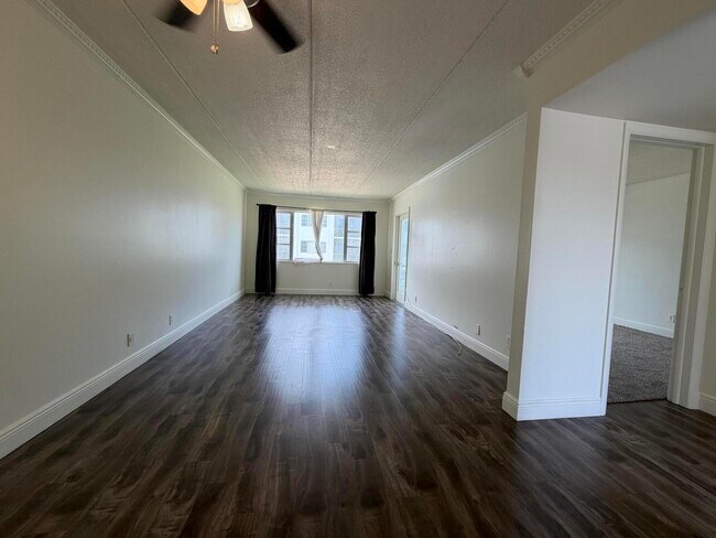Building Photo - 4500 N Flagler Dr