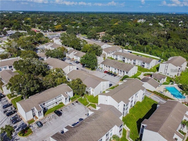 Building Photo - 2625 FL-590