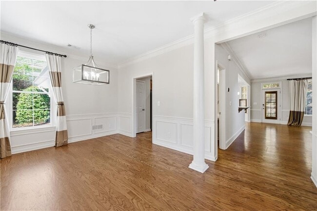 Building Photo - 6421 Crown Forest Ct