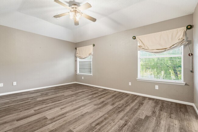 Building Photo - 59 N Avonlea Cir
