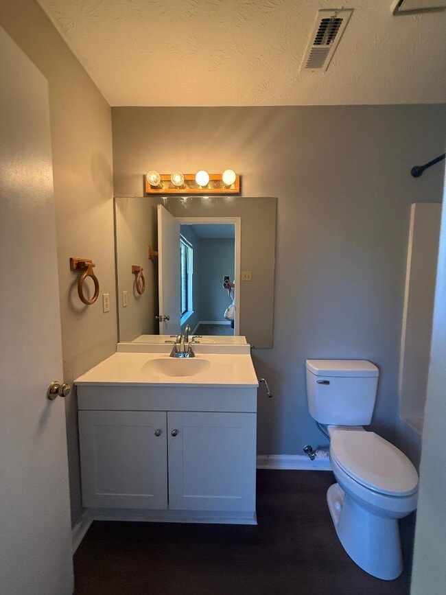 Building Photo - 1609 Claywood Ct