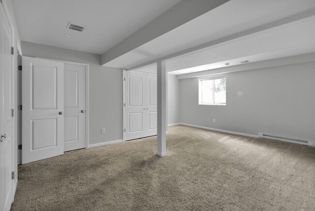 Building Photo - Welcome to Bethlehem's Central Park West