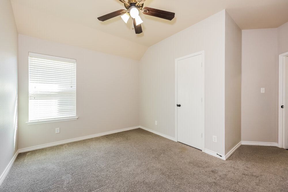 Building Photo - 1109 Hidden Meadow Dr