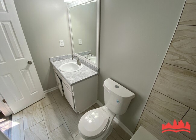 Building Photo - 3930 Chelsea Hill Dr