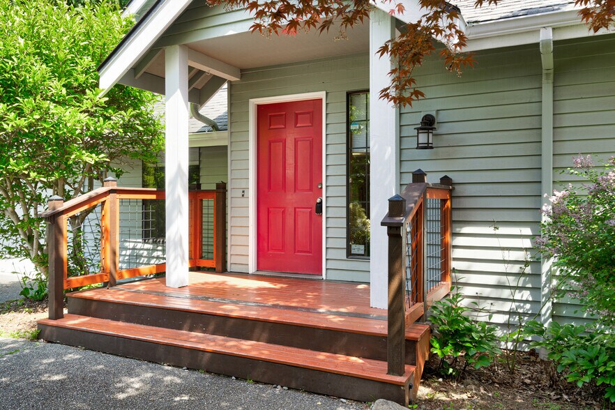 Building Photo - 124 N 39th Pl