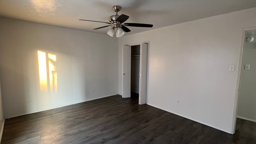 closet - 8067 Meadow Rd