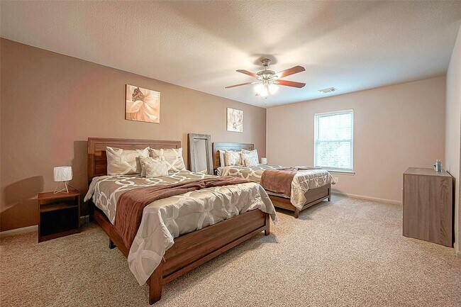 Building Photo - 3042 Crestbrook Bend Ln