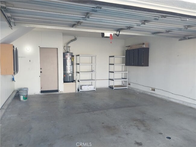 Building Photo - 935 Redtail Dr
