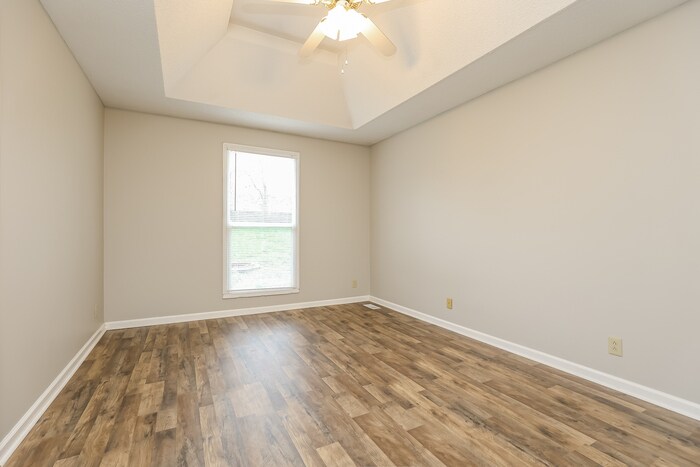 Building Photo - 3507 Clearwater Dr