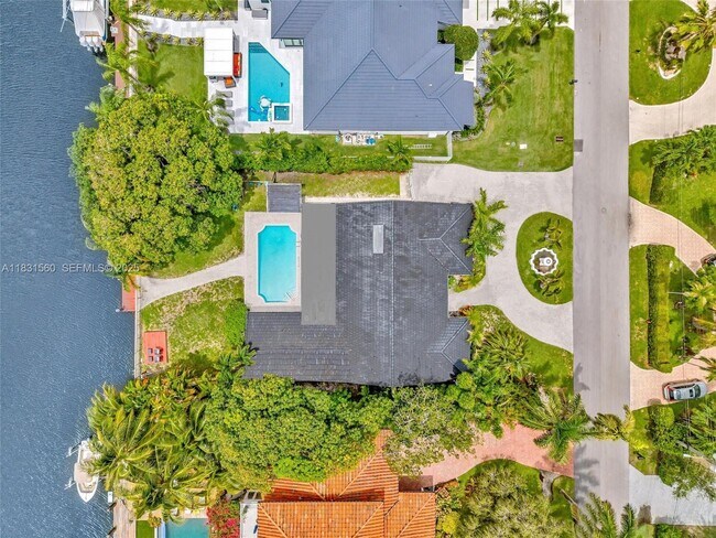 Building Photo - 413 Tamarind Dr