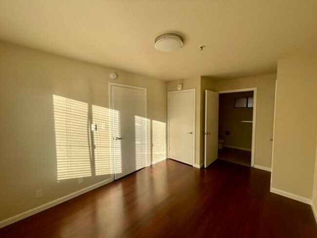 Building Photo - Updated 1BR in Fantastic Mission Location!!