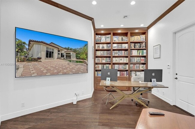 Building Photo - 17529 Middlebrook Way