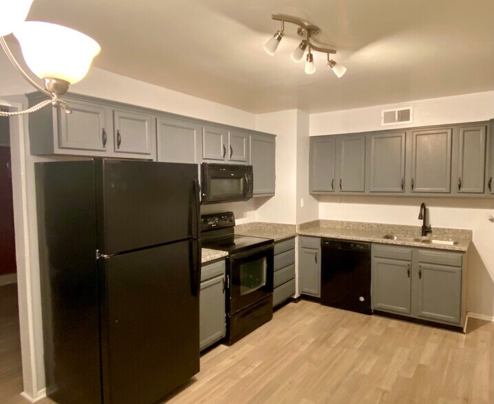 Building Photo - 6300 Hackberry Way