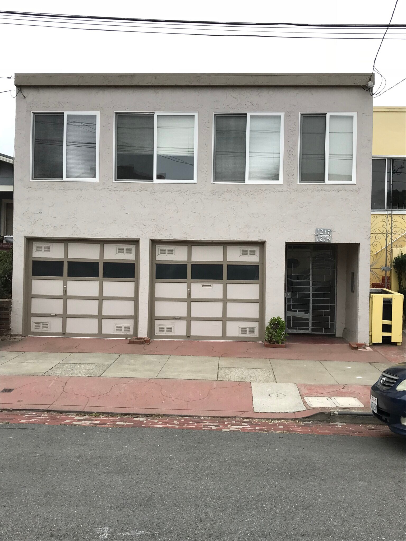 Building Photo - 1215 43rd Ave