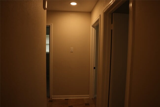 Building Photo - 1038 Cottage Oak Ln