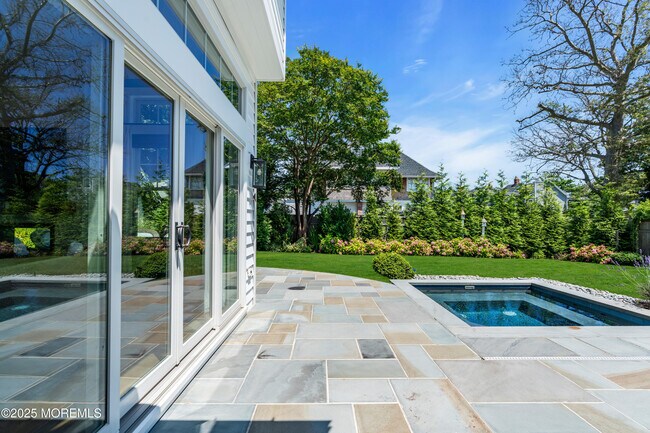 Building Photo - 15 West St